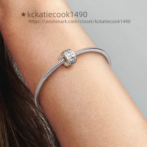 Pandora Infinite Hearts Sparkling Clip Charm - Picture 5 of 6